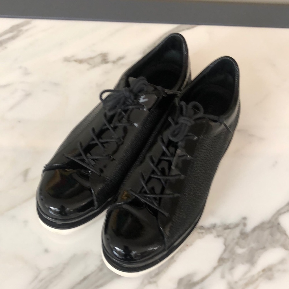 Women’s Shoes